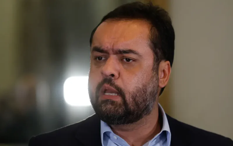 Relatora do TSE vota pela cassação de Claudio Castro, governador do RJ